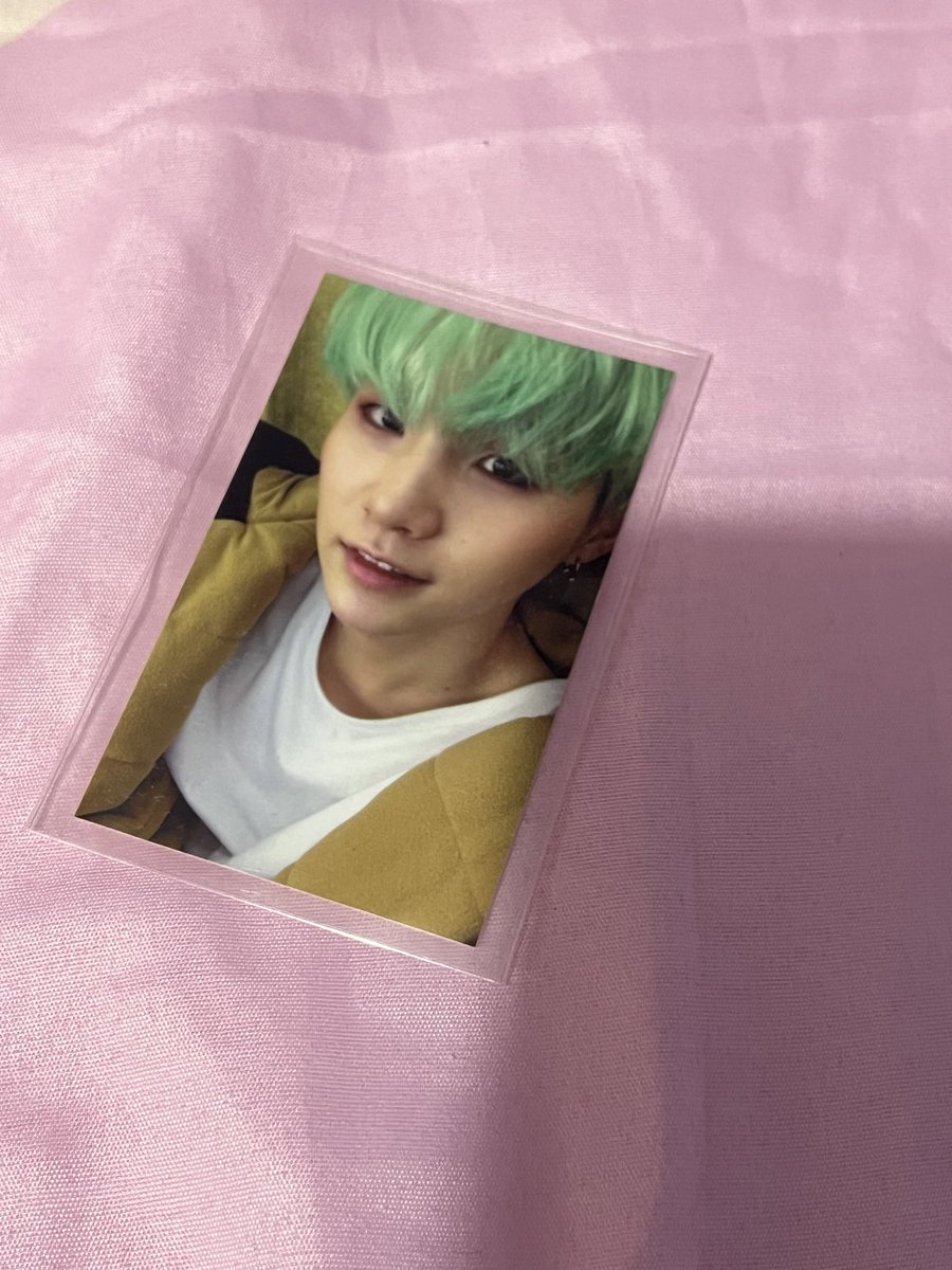 wts lfb mint yoongi bts bangtan

idk i forgot the market price. dm me nalang!
#ph
