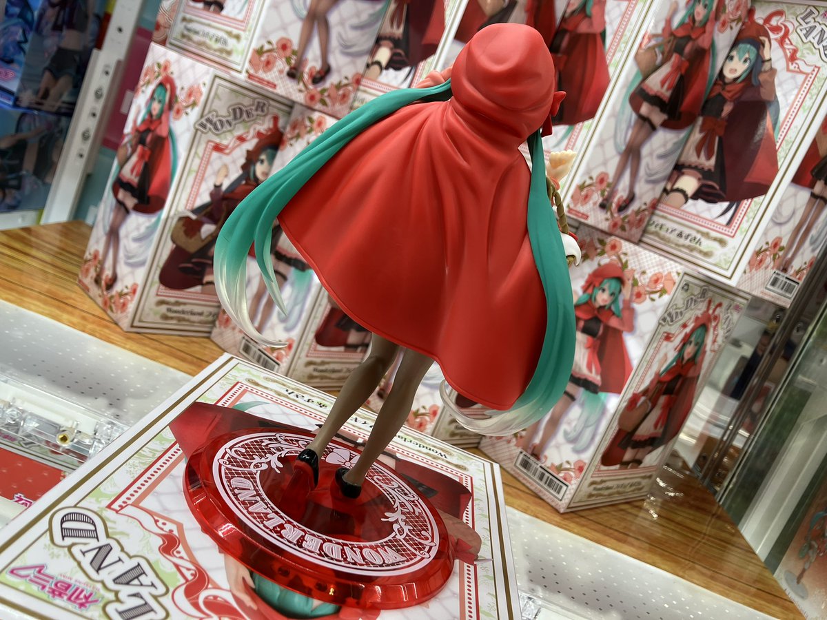 童話がテーマの Wonderlandシリーズから 富岡二郎さん描き下ろし 赤