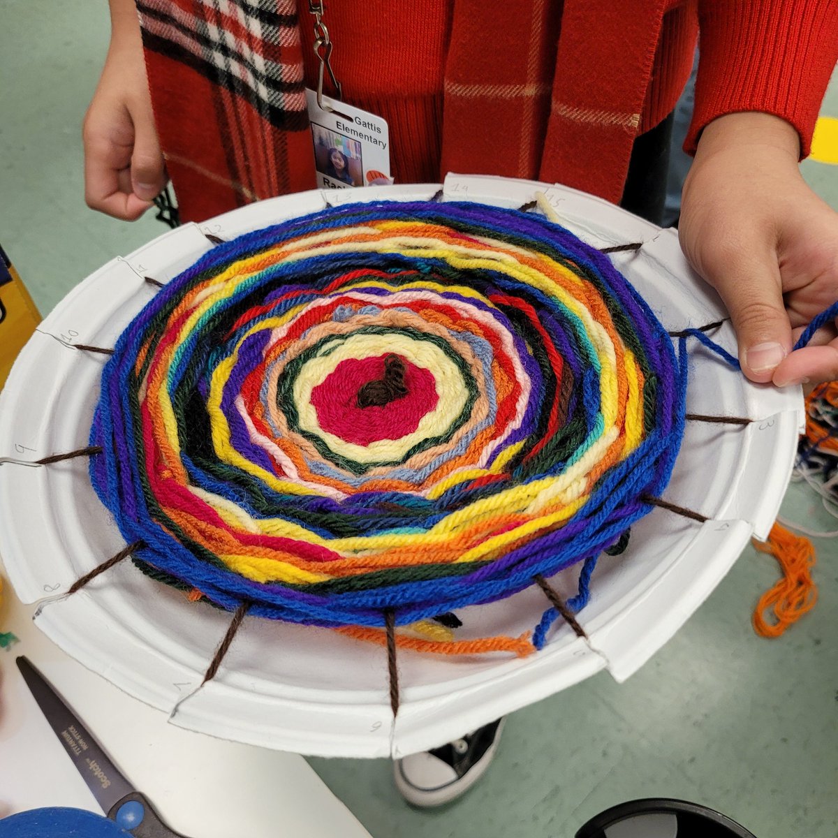 #GattisArt The joy of weaving in 3rd grade! <a href="/GattisRRISD/">GattisRRISD</a> <a href="/HafedhAzaiez/">Dr. Hafedh Azaiez</a> <a href="/RoundRockISD/">Round Rock ISD</a> <a href="/rrisdfinearts/">Round Rock ISD Fine Arts</a>