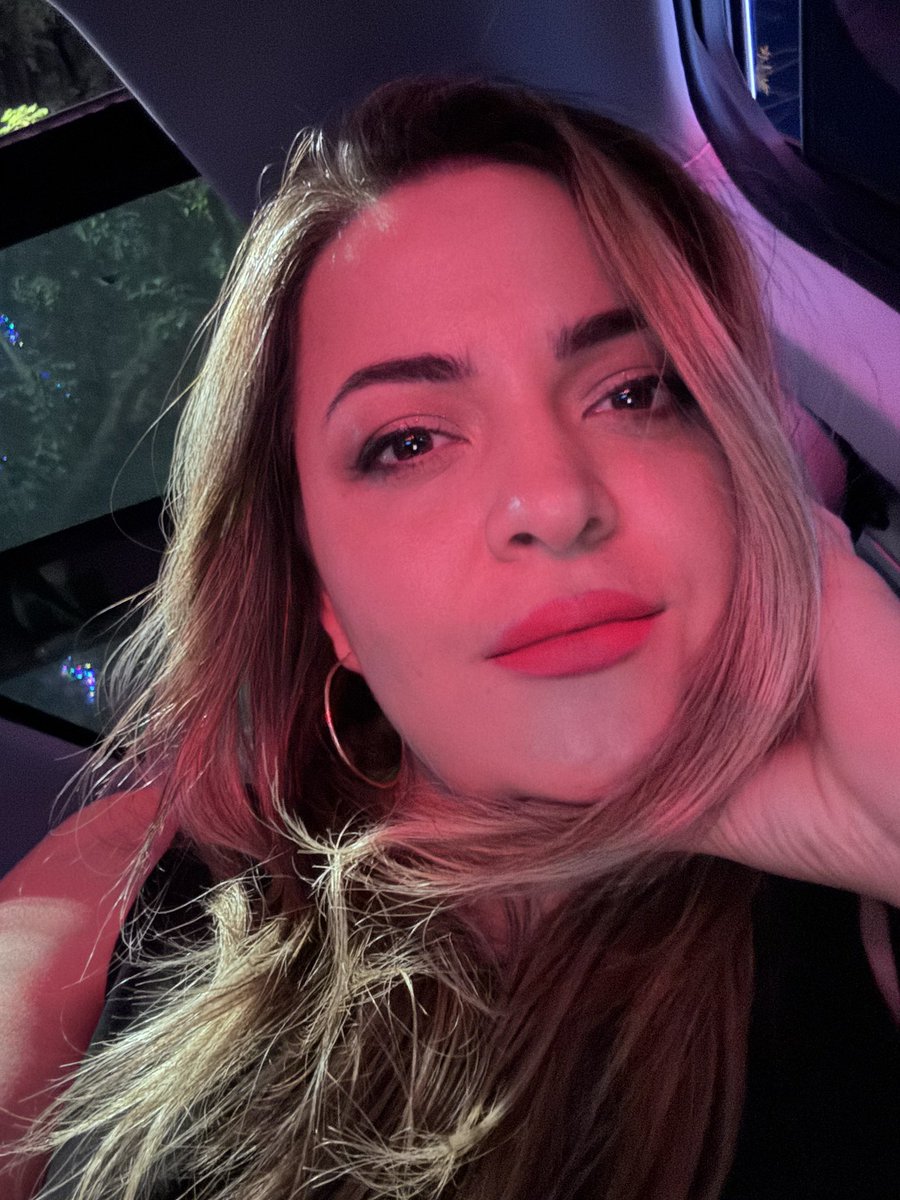 Laura Cisneros tweet media