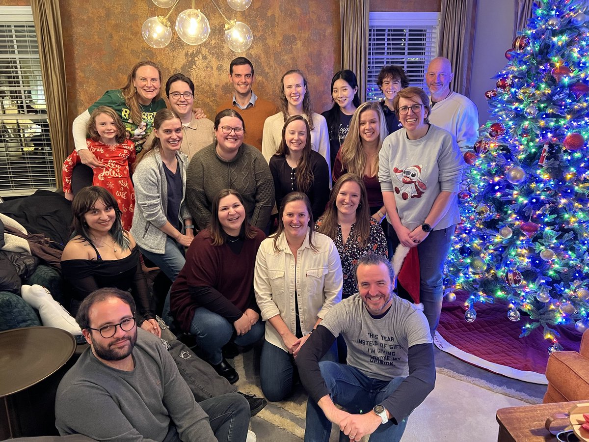 Happy Holidays! From our labs to yours. ⁦<a href="/connelly_lab/">Connelly Lab</a>⁩