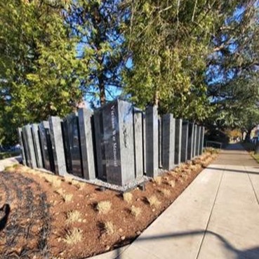 ocvvm's tweet photo. The Vietnam Veterans Memorial is open for you to visit! https://t.co/RyyZdI3nBP