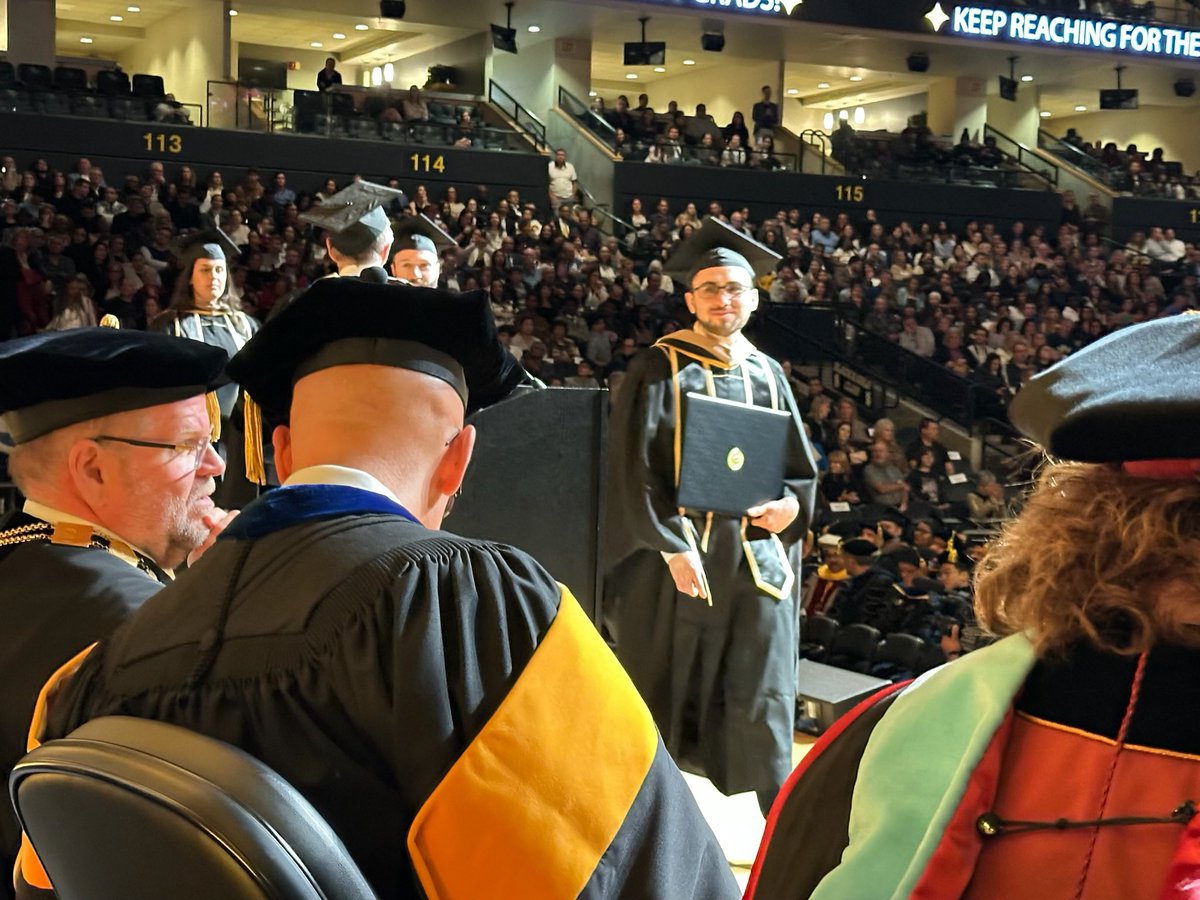 itsBrysonTurner's tweet photo. It’s officially official. #GKCO #ChargeOn #UCF #TwoMastersDegrees https://t.co/8Ww9RQyqqP