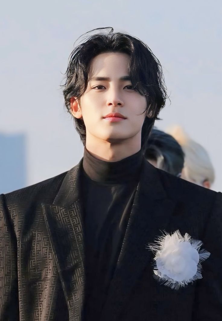 itslulululu's tweet image. My cat boy | Meanie au

Onde Wonwoo, famoso escritor do século 18 foi amaldiçoado a viver por séculos como um gato até que encontrasse alguém que o amasse de verdade, a ponto de se sacrificar por ele.