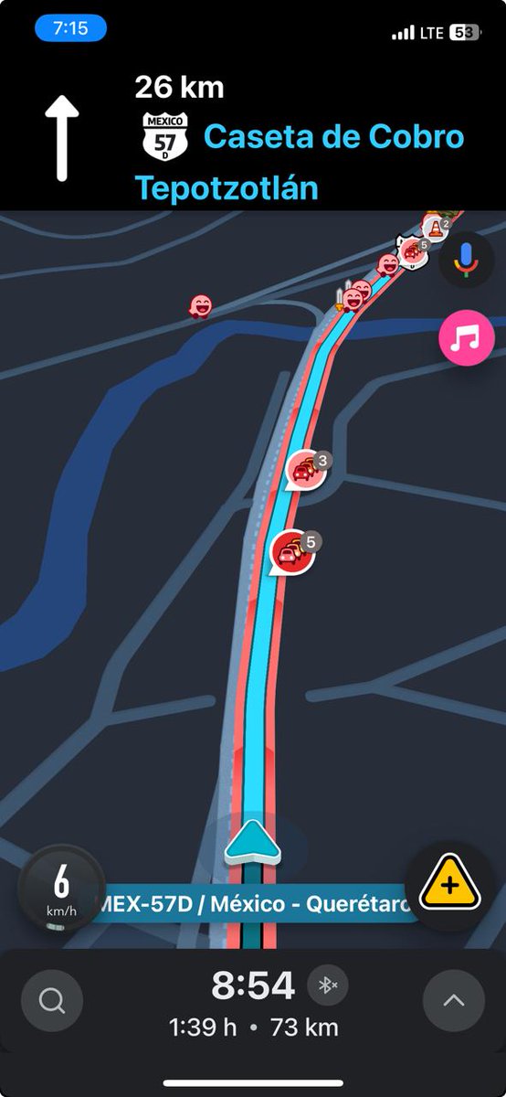 EUribarren's tweet photo. ¡Es increíble! Mi esposa salió hoy de Querétaro a las 12:30 y ahora son las 19:54 y aún le faltan 23 Km para llegar a la caseta de Tepotzotlán. @CAPUFE no brinda una información oportuna y adecuada, son funcionarios de la 4T, es decir, ni eficientes, ni eficaces y, ¡Sin Madre! https://t.co/Nf4jycfvLa