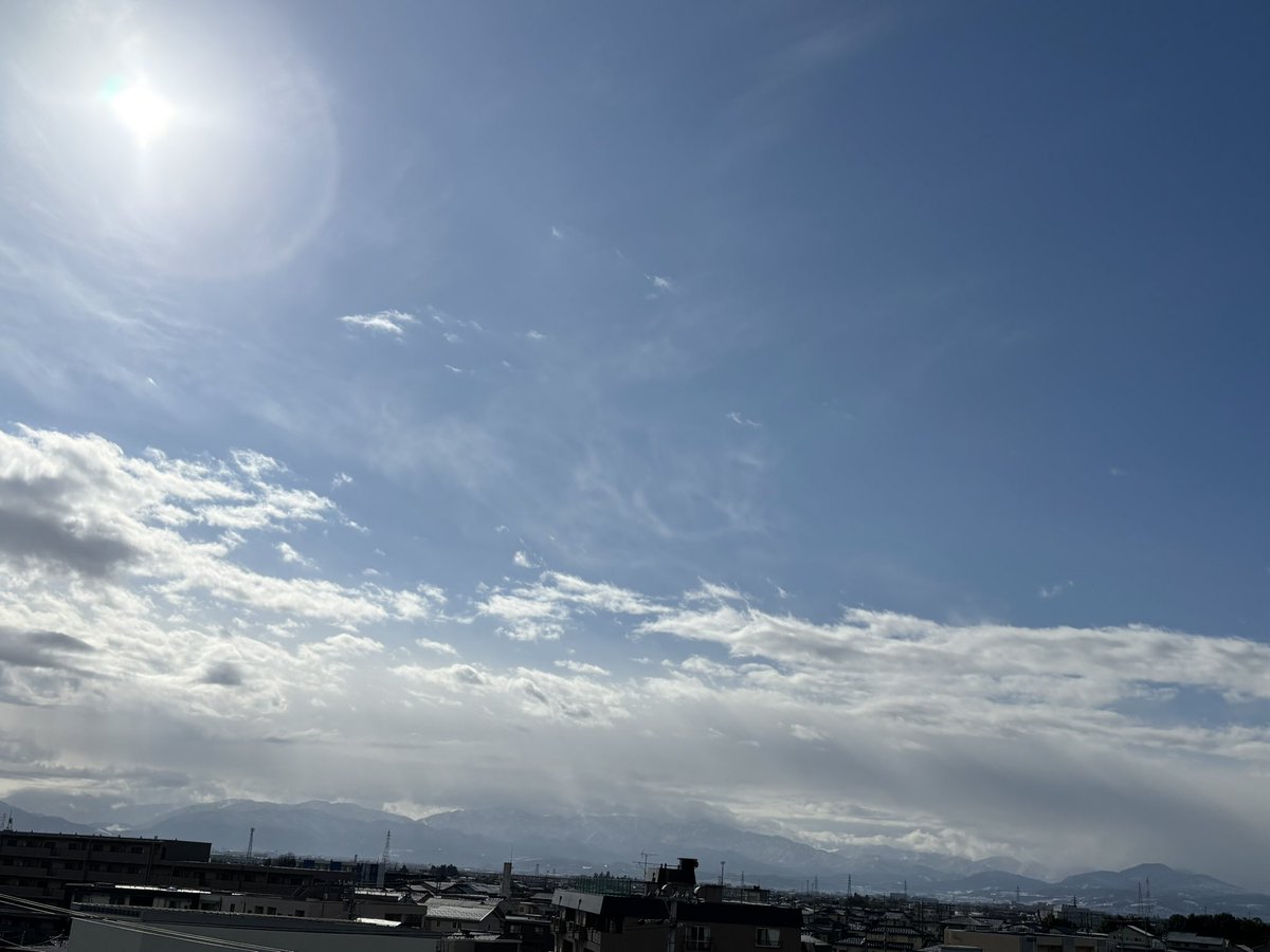 Planto_mall's tweet photo. 雪も降りそうな寒さのなか
ちょっとした晴れ間✨

週末もPlanto公式ストアを
宜しくお願いいたします☺️ https://t.co/w0w4bXv5Fc