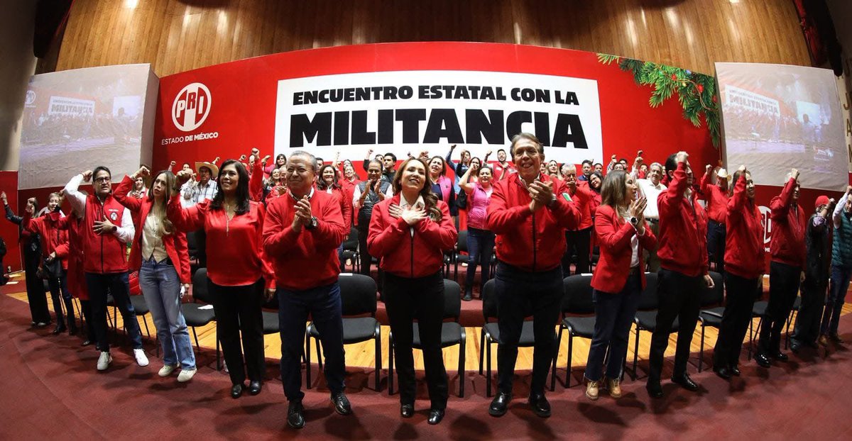 BereMarinb's tweet photo. Fuertes y Unidos 🇲🇽🇲🇽
@CristinaRuiz_S 
@PRI_EDOMEX https://t.co/Mfhn4mwH68