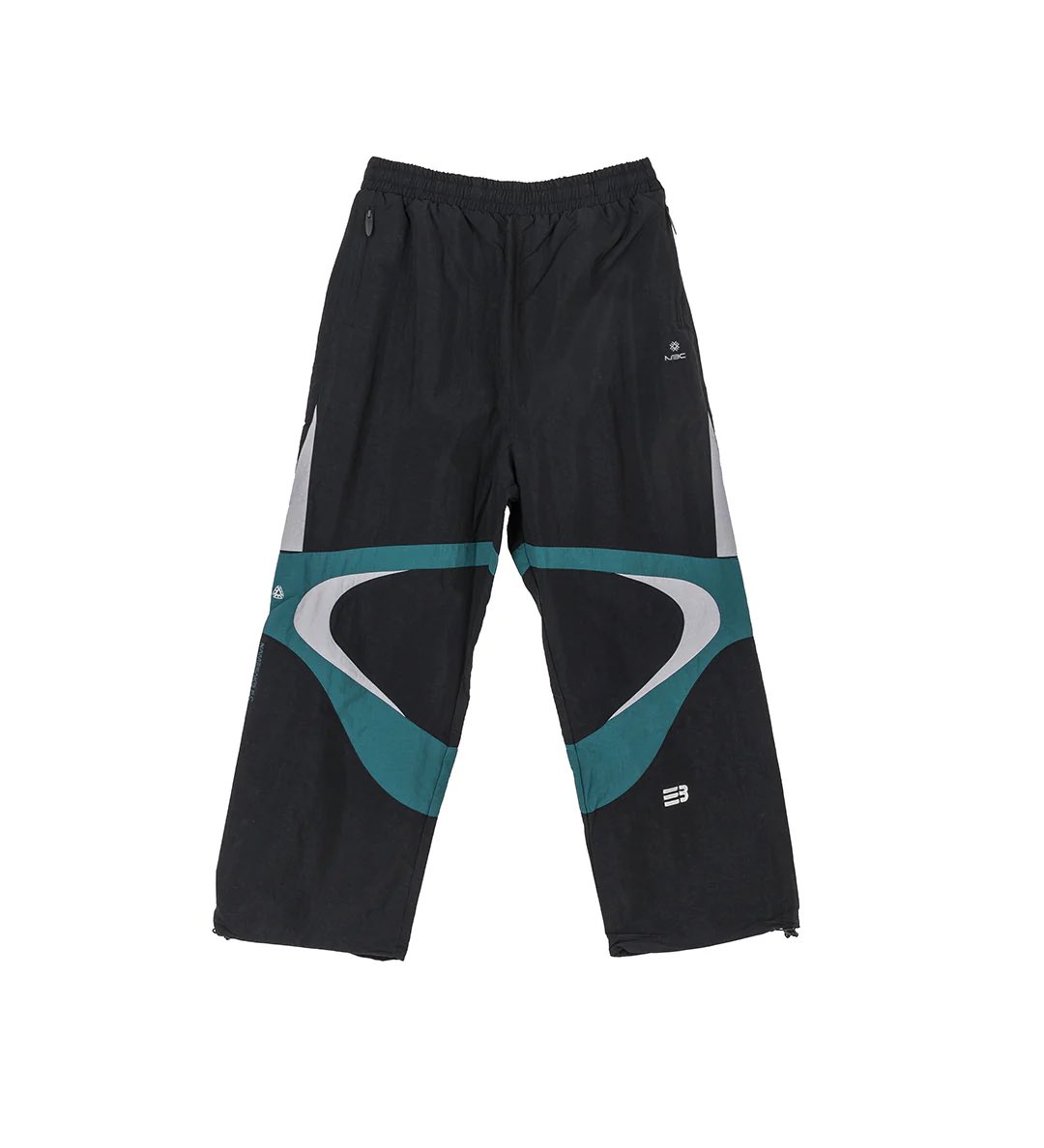 KUNSLOOKS's tweet photo. 241213 
-
NAMESAKE
LINEAGE WARMUP PANTS EUPHORIC BLACK
-

#钱锟 #KUN #쿤 
#威神V #WayV #WeiShenV https://t.co/4pU5CJG2KL