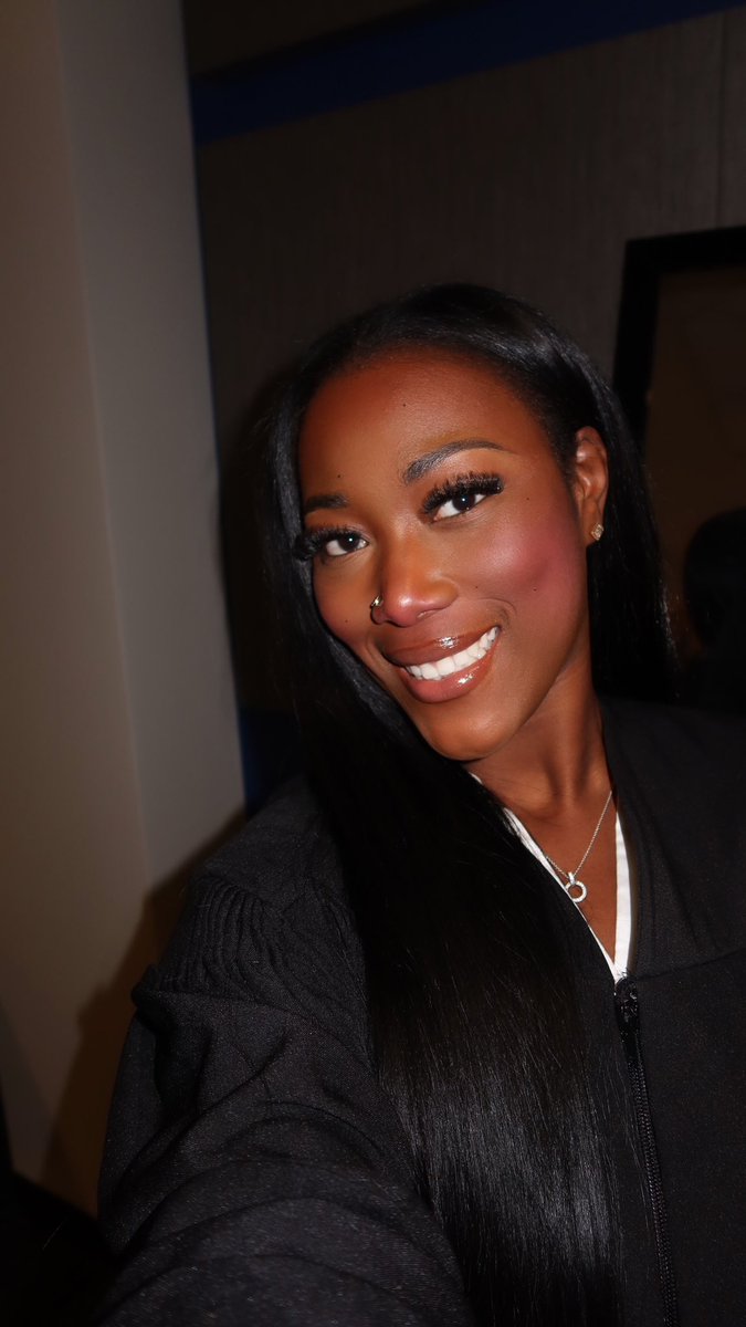 amourriley_'s tweet photo. pinning x composite photos 💕 #bsnloading #gradszn https://t.co/Q1f7XDiKXm