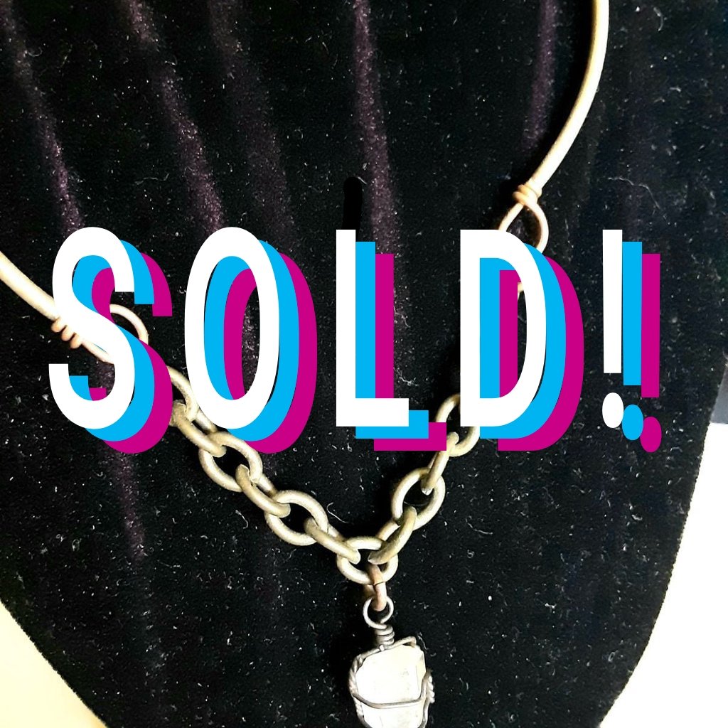 CherokeeDancing's tweet photo. Come visit my Shop Brandie's Gems at @mercari_app ❤️https://t.co/pIRFyDZDda 🌿 #sold #crystal #necklace #handmadejewelry #mercariseller #jewellery #jewelrydesigner #shoppingonline #giftideas #fashion #fashionfinds #fashionjewelry #boho #gypsy #hippie #style #jewelryaddict 🌹#love https://t.co/adksXm4gGh