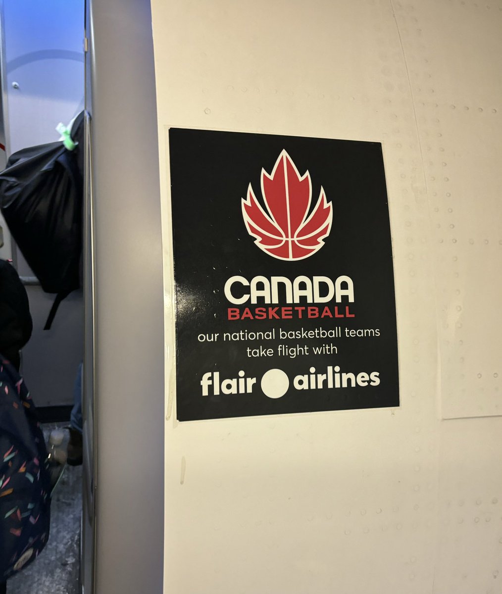ExtraLars's tweet photo. OMFG! We NEED to raise some money for our National Basketball teams.🏀🇨🇦

If they’re actually flying with @flairairlines we’re never going to win another game.😖

#TheHumanity #FlairSucks #GoCanadaGo https://t.co/sytfNuj5CM