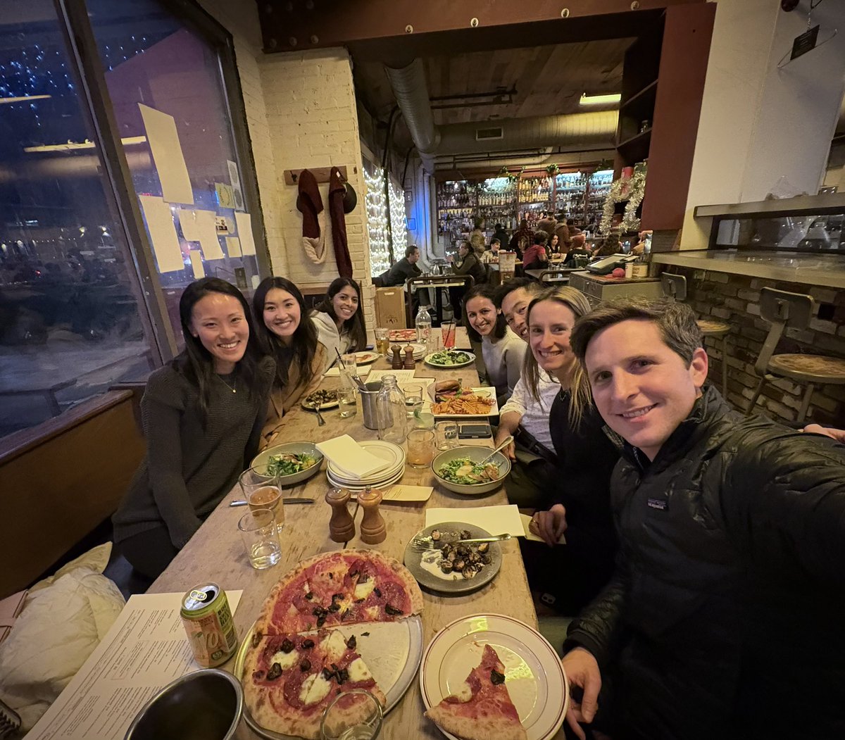 Thank you to <a href="/EGFRSummit/">EGFR Resisters Research Summit</a> <a href="/EGFRResisters/">EGFR Resisters</a> <a href="/ZPiotrowskaMD/">Zosia Piotrowska</a> <a href="/HelenaYu923/">Helena Yu</a> <a href="/StephenVLiu/">Stephen V Liu, MD</a> <a href="/maryjofidlerMD/">Mary Jo Fidler</a> for bringing us together, old friends and new, in this 🫁 cancer world!