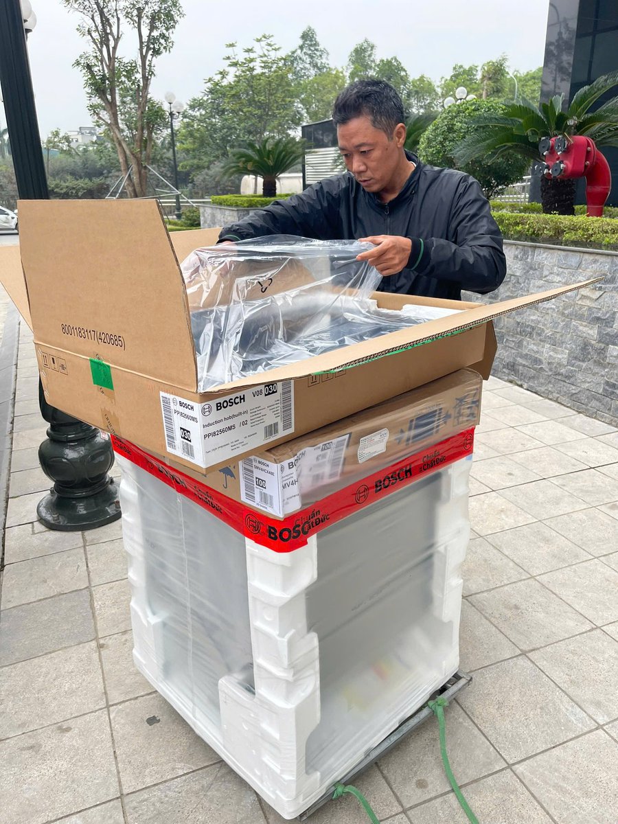 HoangVanHuynh82's tweet photo. Combo Bếp từ, máy rửa bát Bosch đang có giá rất tốt ạ!
————-
Vanoka - Nâng tầm không gian sống!
#vanoka #sieusale #Bosch #combobếp https://t.co/AXb7GCJjca