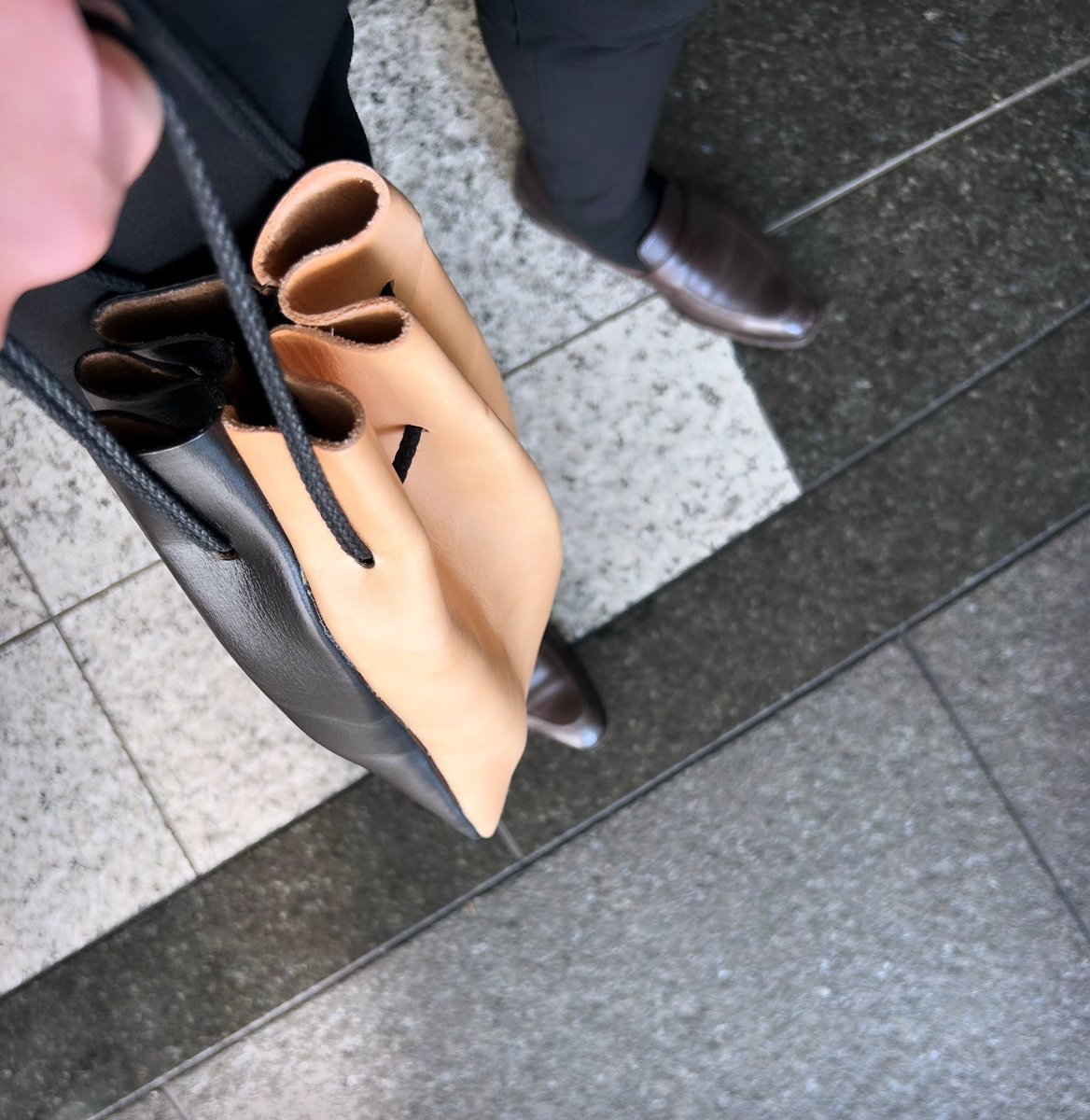 🚶‍♂️🛍️