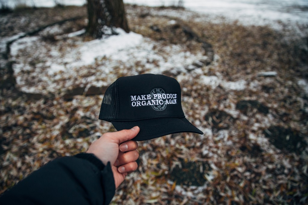 AlpineVillage_'s tweet photo. 🚨Restock and New Colors Available Now!

Farms Over Pharma trucker hats restocked in Tan and Army Green (formerly Dark Sage Green)

Make Produce Organic Again trucker hats in black

Shop now at https://t.co/GtFTl2znb9! https://t.co/OiiGefHH6x