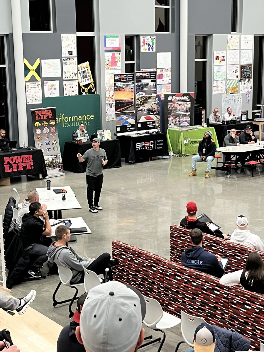 IAStrengthCoach's tweet photo. Keynote speaker @Tony_Villani_ bringing the 🔥 to kick off ISCA State Clinic 2024 tonight! https://t.co/iarkOWySXh