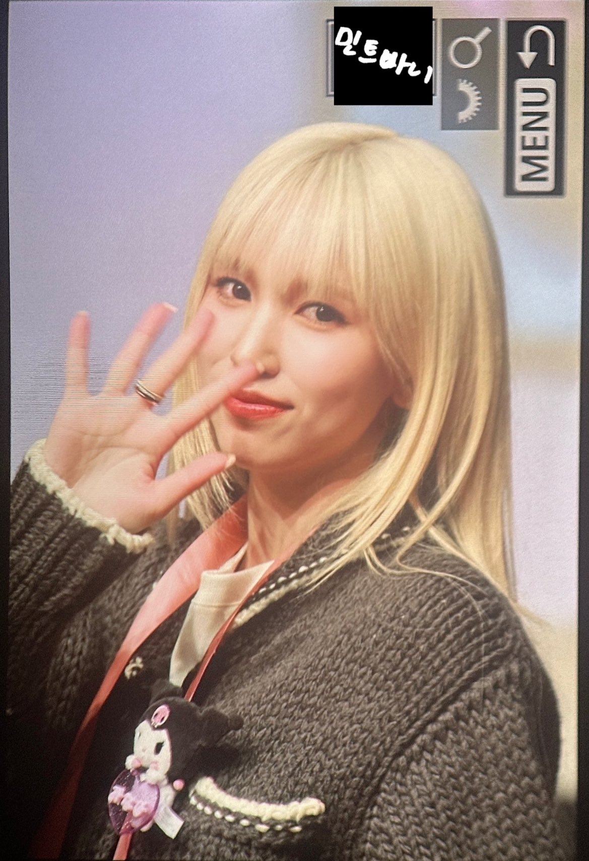 みなペンギン mina #twice #penguin #angrypenguin #YeouidoIFCMallFansign 161204