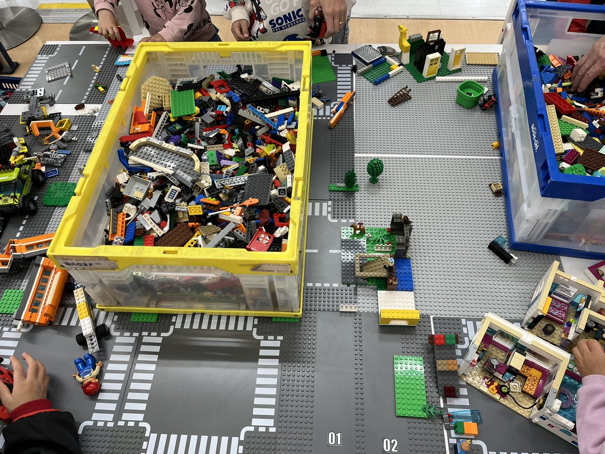 本日当店、誕生祭を 開催しております‼️ ⭐️ガラポン抽選会 ⭐️LEGO