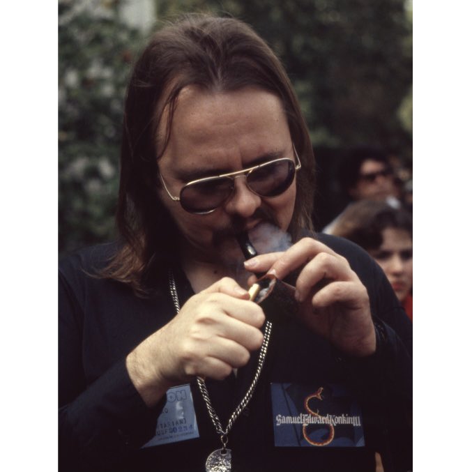 VictorKoman's tweet image. “In the depths of decadence lie the seeds of Renaissance.” 
—Samuel Edward Konkin III 

#CounterEconomics 
#Agorism 
#SEK3 
#NewLibertarian #NewLibertarianAlliance #NewLibertarianManifesto #AgoristArchives