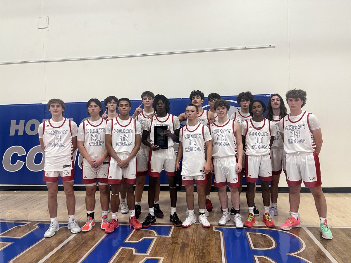 Wentzville Liberty Basketball tweet media