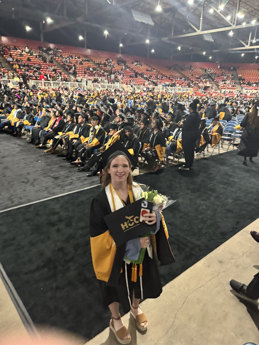 HUGE DAY today!
My oldest graduated with her Associates of Business degree with Highest Honors from Houston Community College! 
Worked hard to get this in just 18 months.  So proud of her! 
On to the next chapter! 
👩‍🎓🏅✍️💪