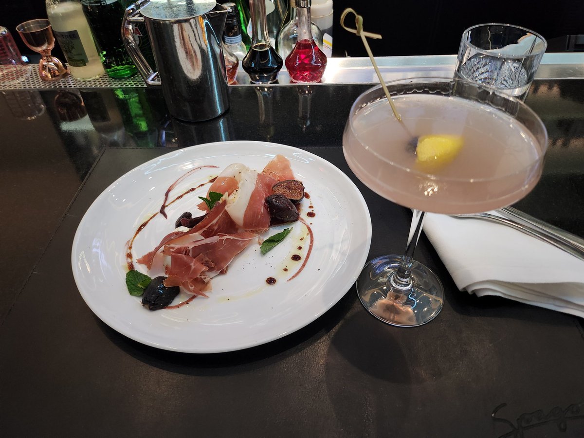 ReeRay1's tweet image. Guess who&apos;s back! #Spago