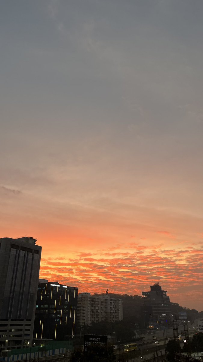 Sky has been set on fire 🔥
#pushpa