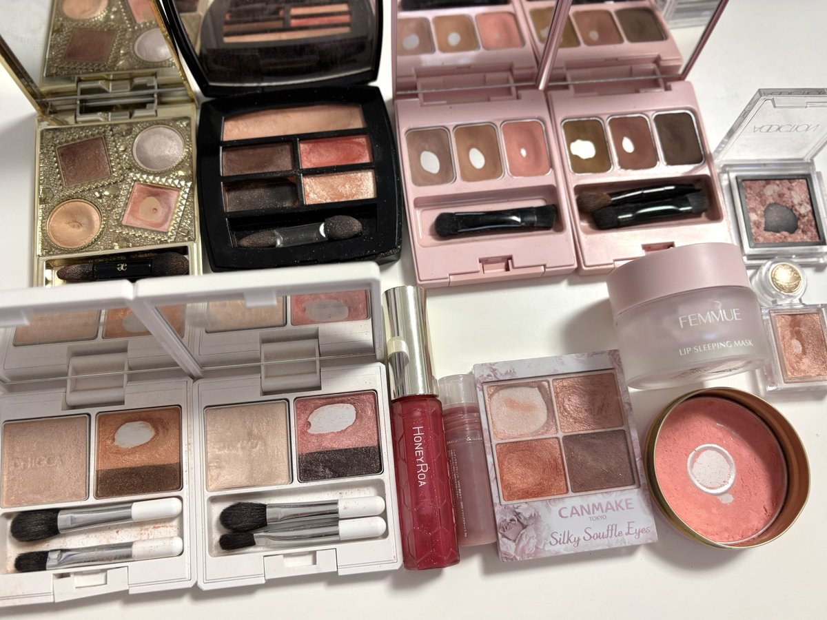 マアム tweet media