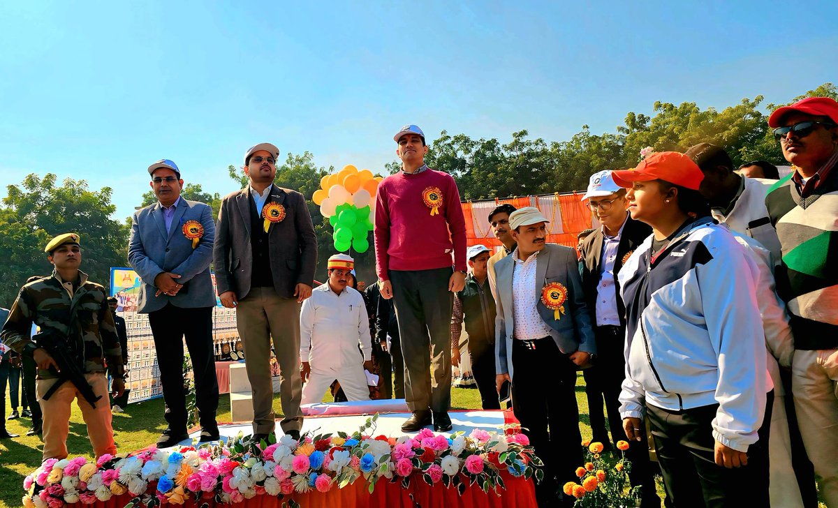 pkumar1997's tweet photo. With DM Gaurang Rathi, CDO P P Meena and S K Tiwari AD Basic on the occasion of Divisional Basic Education Sports Competition at Unnao @LucknowDivision @basicshiksha_up @desecedu @UPGovt https://t.co/36yuDVoqB6