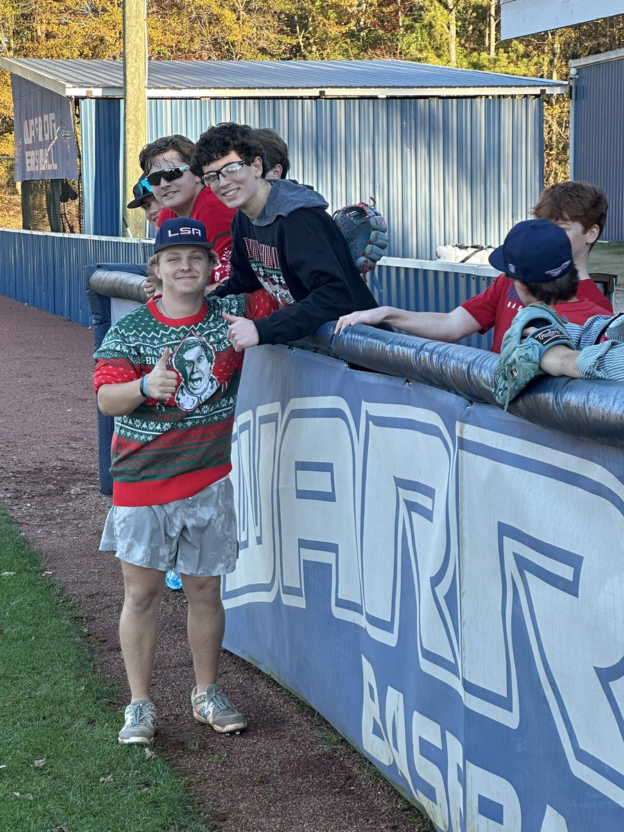 lsabaseball24's tweet photo. Christmas Vacation takes home the win in the first annual tacky sweater squad game! #lsabaseball #bluecollar #serve #coc https://t.co/ClvAKKO5Xc