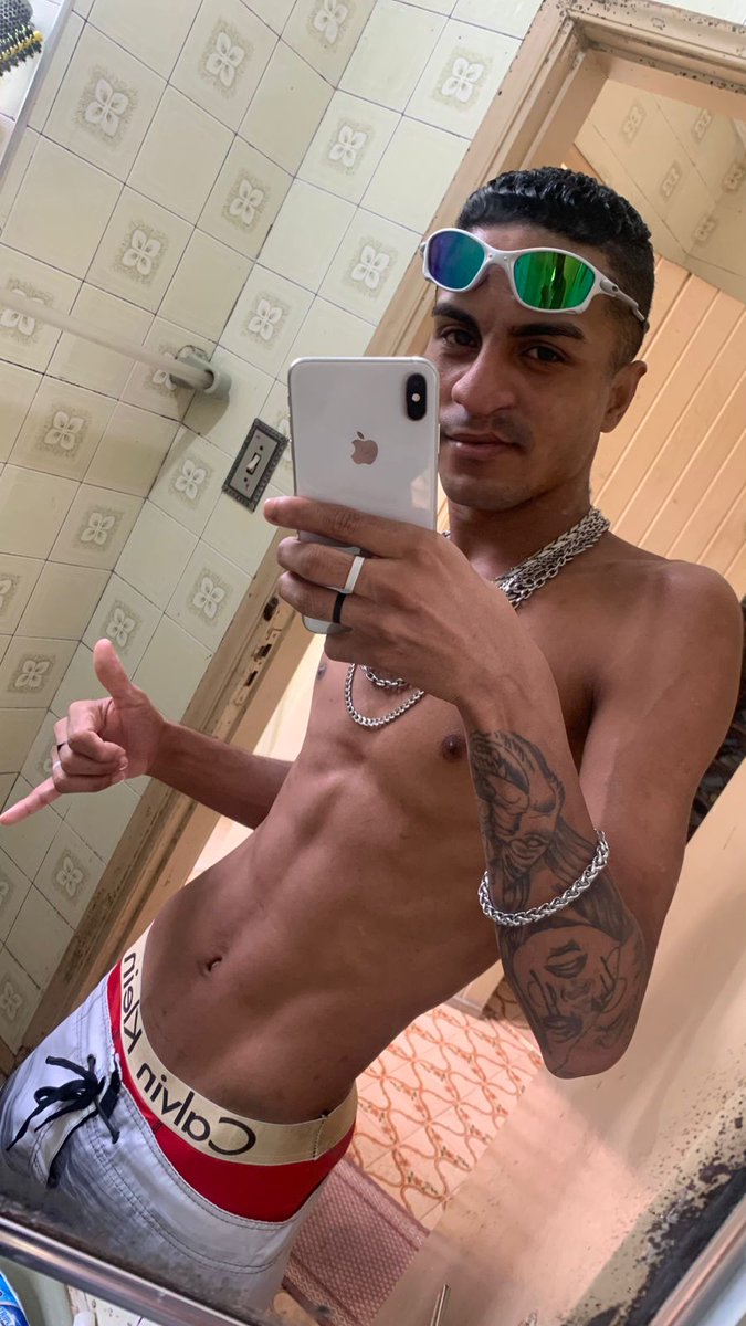 menendes_0's tweet photo. DE DIA DE UM JEITO / DE NOITE DE OUTRO 😈🔥😋 https://t.co/5qKcgwSHC1