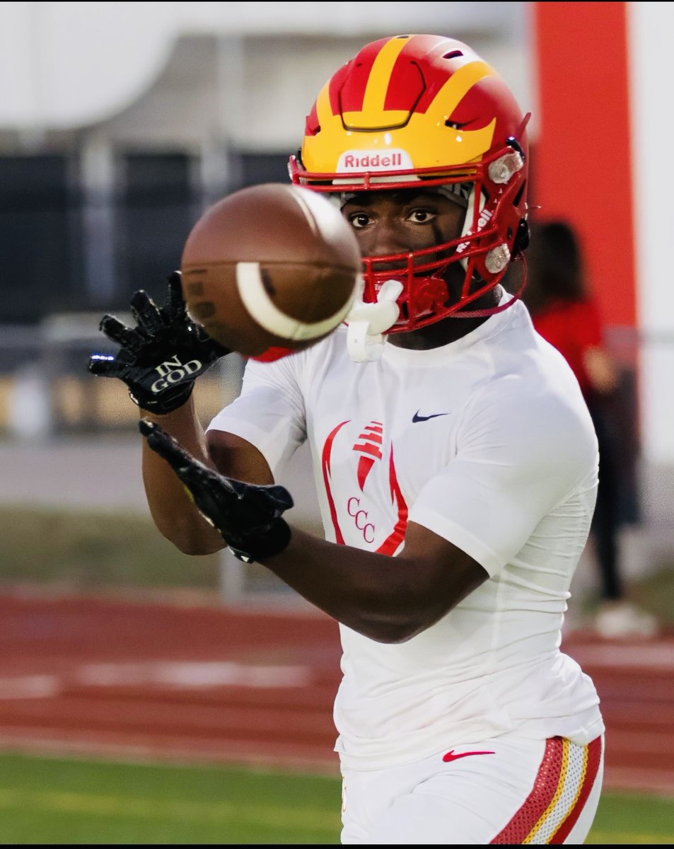 Best team I've ever been apart of. Blessed to have played in a state championship game. Here's my highlights from the season
<a href="/CCCMaraudersFB/">CCC Marauders Football</a> <a href="/CoachCrutchley/">Steve Crutchley</a> <a href="/BTSherman1/">B.T. Sherman</a> <a href="/Tony_TDUB/">Tony Washington</a> <a href="/BJ_Johnson23/">B.J Johnson</a> <a href="/CoachDLett/">Derrick Lett</a> <a href="/CoachHawk__/">Joseph Hawkins</a> <a href="/Coach_Middleton/">Matthew Middleton</a> <a href="/PinellasHSMedia/">Pinellas Highschool Media Group</a> 
hudl.com/video/3/182885…