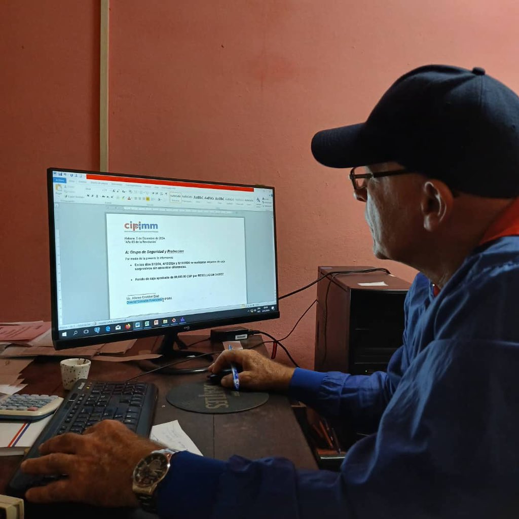 Realización de certifico de precios con el contador de la empresa como parte del Ejercicio Nacional de Prevención y Enfrentamiento al delito, la corrupción, las ilegalidades y las indisciplinas sociales.