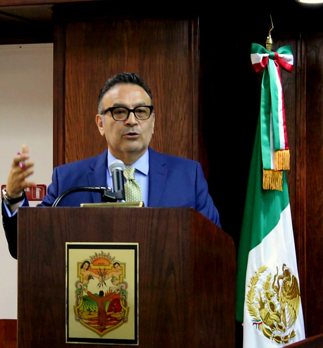TJE_BC's tweet photo. #Boletín | Rinde Jaime Vargas Flores, Informe de Gestiones del Proceso Electoral Local Ordinario 2023-2024 al frente del #TJEBC

· “La democracia es nuestra responsabilidad, y juntos vamos hacerla más fuerte”

🗞️ Más información: https://t.co/sA5cN7DcKT https://t.co/Y66aU9tzJz