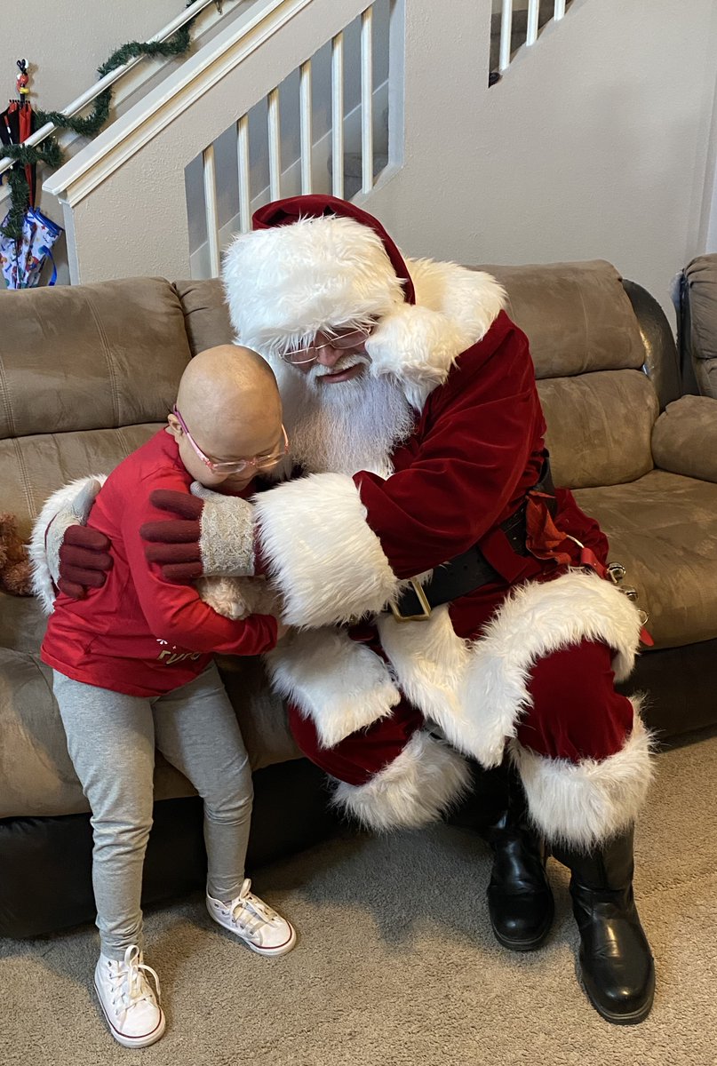 GiGisElPaso's tweet photo. Sometimes Santa and Jolly have to make an extra special visit! Thank you, Santa! @christopherferris https://t.co/clnamJHaMh