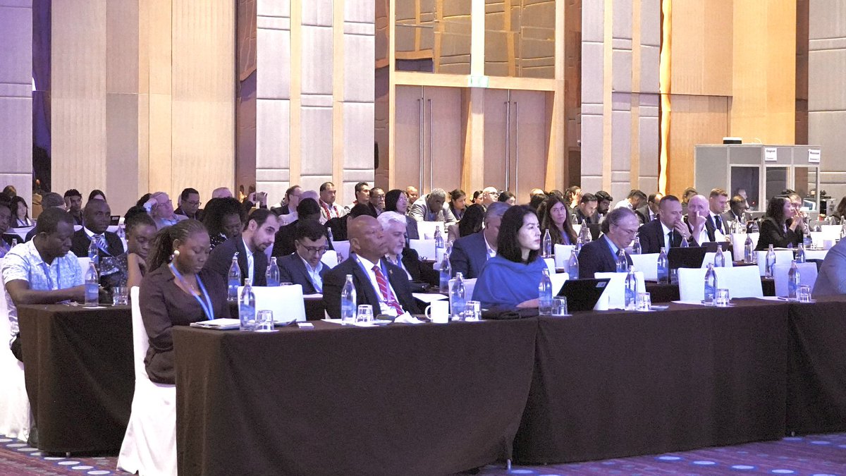iori_IOM's tweet photo. Honored to wrap up 7th #BorderManagement & Identity Conference #BMIC7 in🇹🇭Bangkok with #APSCA!
Thrilled with collaborations & insights shared.
Let us advance safer, efficient & inclusive border & identity systems in Asia-Pacific thru innovation, DX and international cooperation! https://t.co/e4zJulQSu0
