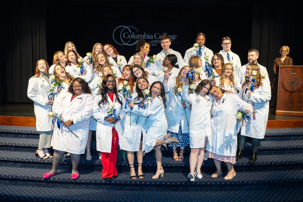 ColumbiaColg's tweet photo. Columbia College Fall 2024 Commencement weekend began tonight with the Nurses' Pinning Ceremony inside Launer Auditoriumβ
Congratulations to the newest class of Columbia College Nursing Department graduates! π
#WeAreCC #CCMoGrad #Nursing https://t.co/tNTzhcBW59