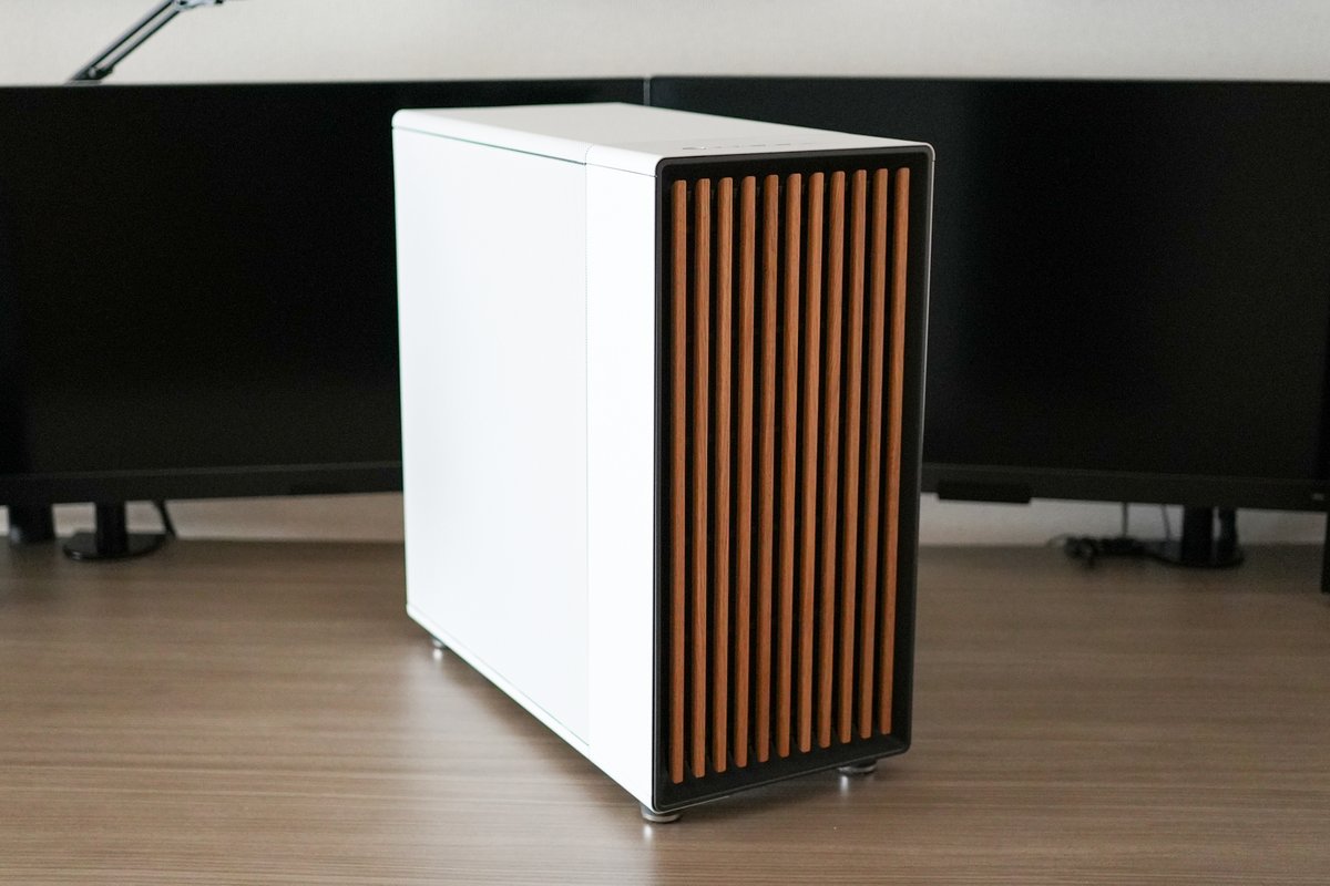 KEF47223925's tweet image. PCケース：Fractal Design North XL (Chalk White)をエモく撮ってみた Part1

簡易水冷：ARCTIC Liquid Freezer III 420 A-RGB
ケースファン：Noctua NF-A14x25 G2 PWM

#FractalDesign #NorthXL