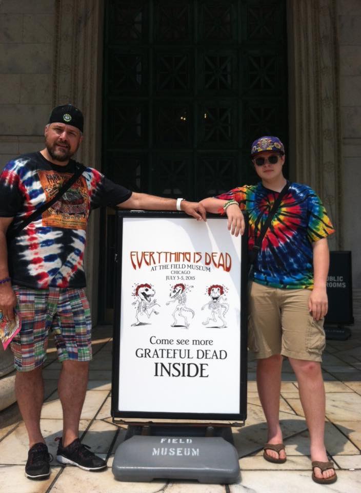 cornellianScott's tweet photo. @mickeyhart @GratefulDead What a glorious 3 days in Chicago with the family! Thank you for the music - we carried your words home from the last night! #BeKind https://t.co/s0NOjV3dy1