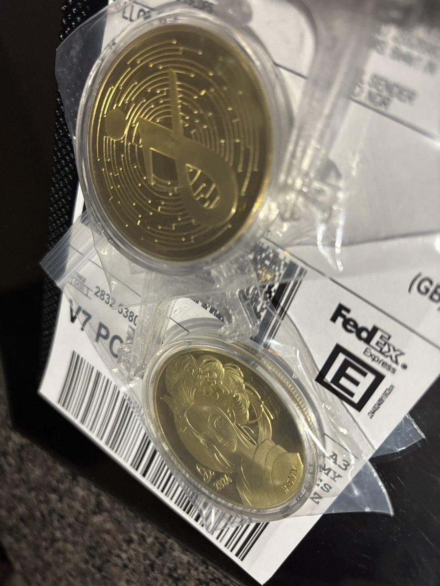 #Jamsy family waking up. Another 2 heading to Lloyd in England ❤️💙🤍