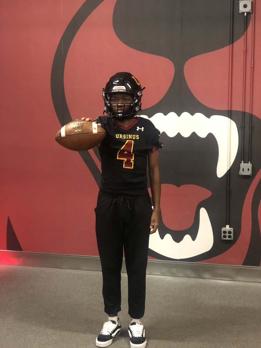 d1mellly's tweet photo. very grateful to receive a offer from Ursinus U #Gobears https://t.co/t46OkGijao