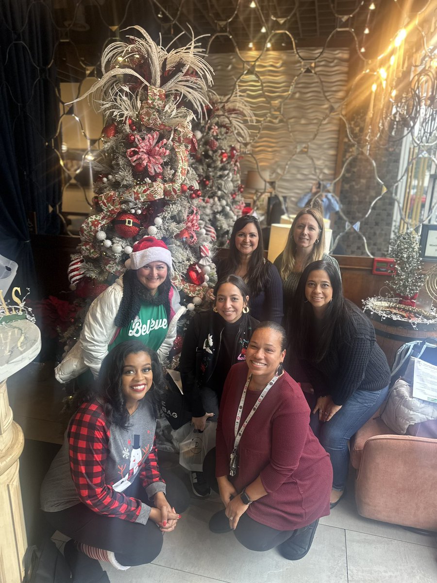 CThompson_ASE's tweet photo. Always a good time getting together with my team. I am truly fortunate to do what I love with people I love! Iron sharpens Iron and together we grow and impact the lives of our students, staff, and community! 🫶🏽🖤 @VAcosta_ASE @msmithcounselor @HumbleISD_CBS @MrsEdwards_RCE https://t.co/SdDT1GNwVF