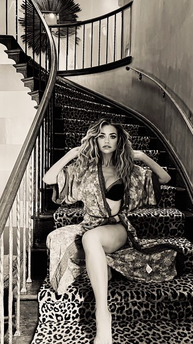 DENISE_RICHARDS