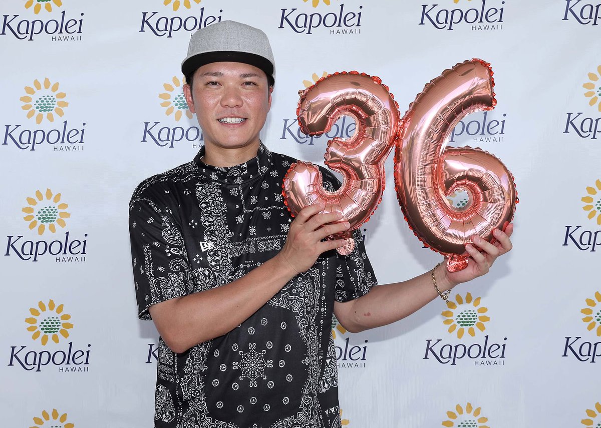 TokyoGiants's tweet photo. Happy Birthday🎂 

今日、12月14日は #坂本勇人 選手の36歳の #誕生日 です😊
素敵な1年になりますように🧡

#HappyBirthday #新風 #巨人 #giants_90th #ジャイアンツ https://t.co/jgsfboPFl4