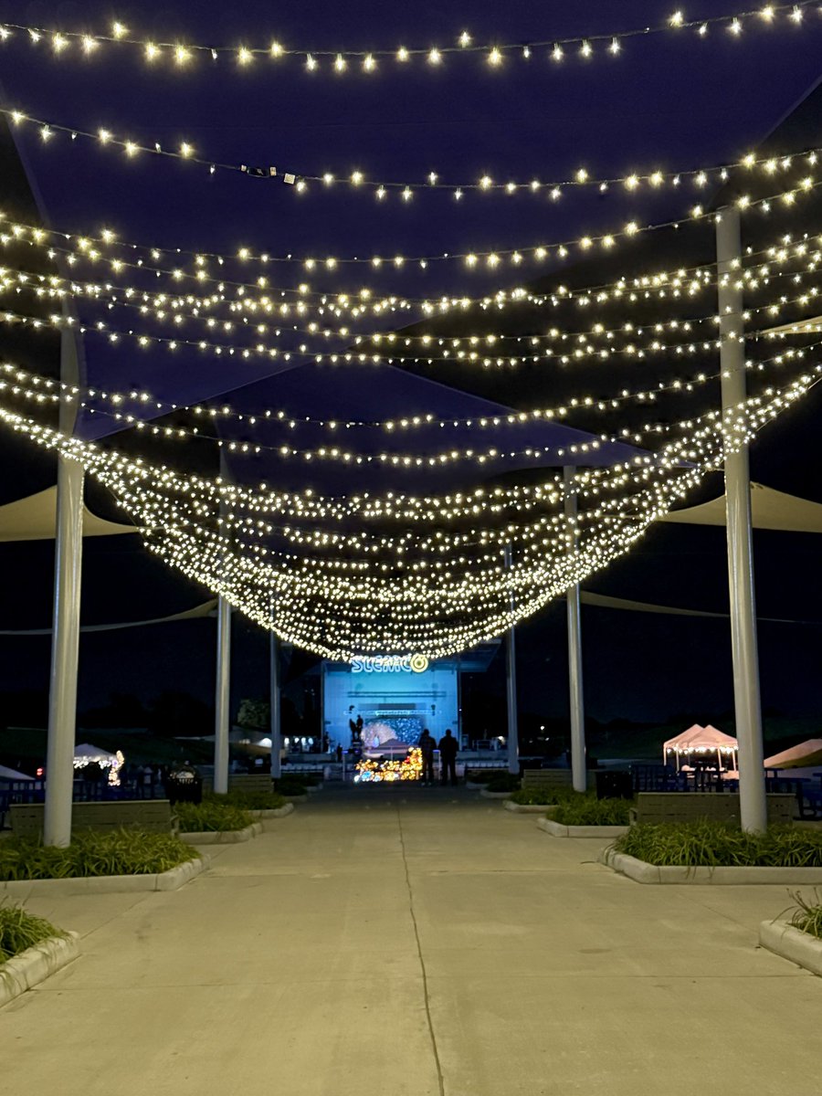 ADWORX_'s tweet photo. Getting ready for Christmas Under the Stars! Saturday, Dec. 14th, 4pm-9pm at the Youngsville Amphitheater powered by SLEMCO. #christmasunderthestars #youngsville https://t.co/LlRyv1LliD