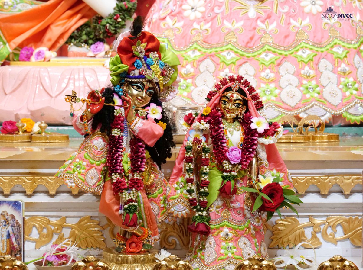 🙏🏽Today's Darshan 📿 🗓14-12-2024🙏
🌷Sri Sri Radhavrindavanchandra🌷
🚩@ISKCONNVCCPune🚩
.
.
#ISKCONNVCC #ISKCONPune #ISKCONNVCCPune #ISKCON #14thdecember #14thdecember2024 #Saturday #Harinaamsankirtan #Radheshyamdas #Radheradhe #Sankirtan #Kirtan #Vrindavan #Mayapur #Prabhupada