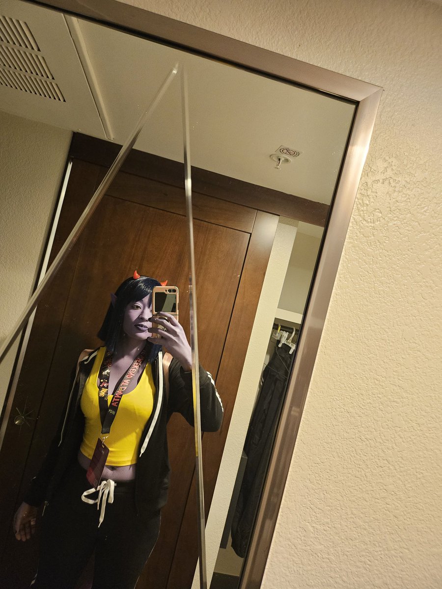 The1Komet's tweet photo. Not the best images but I cosplayed as Nono from @speedoru 's Punch Punch Forever #punchpunchforever #matsumotonono #cosplay https://t.co/AYv5LNHL3J
