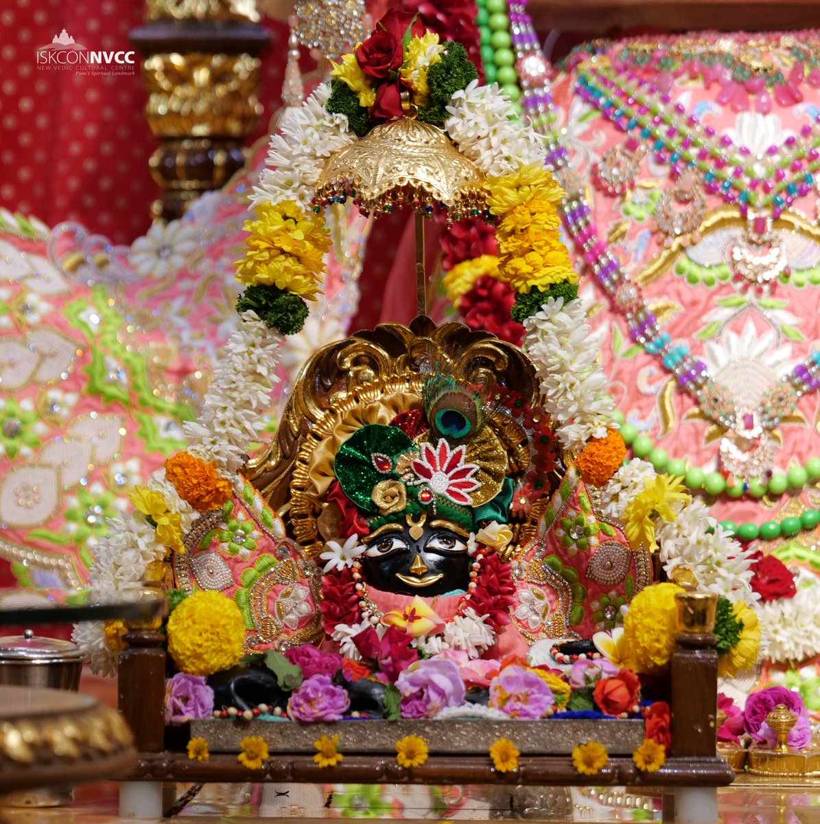 ISKCONPune's tweet photo. 🙏🏽Today's Darshan 📿 🗓14-12-2024🙏
🌷Sri Sri Jagannath Baldev Subhadra🌷
🚩@ISKCONNVCCPune🚩
.
.
#ISKCONNVCC #ISKCONPune #ISKCONNVCCPune #ISKCON
#14thdecember #14thdecember2024 #Saturday
#Harinaamsankirtan #Radheshyamdas #Radheradhe
#Sankirtan #Kirtan #Vrindavan #Mayapur https://t.co/7OUujrsYU4
