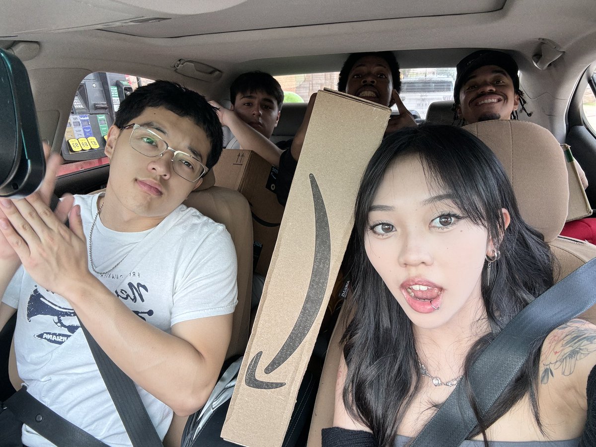 100T Sunny tweet media