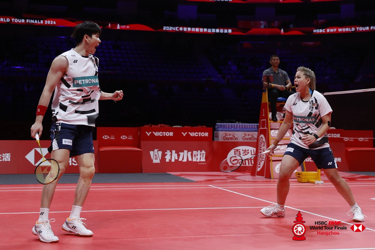 chentohpics's tweet image. ChenToh on semifinal day 📸

#BWFWorldTourFinals #WTF2024